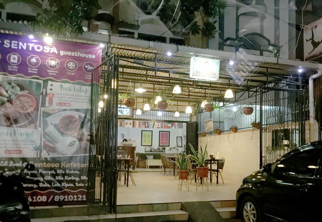 Wisma Sentosa Makassar Esterno foto