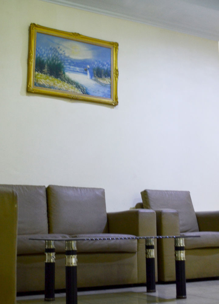 Wisma Sentosa Makassar Esterno foto